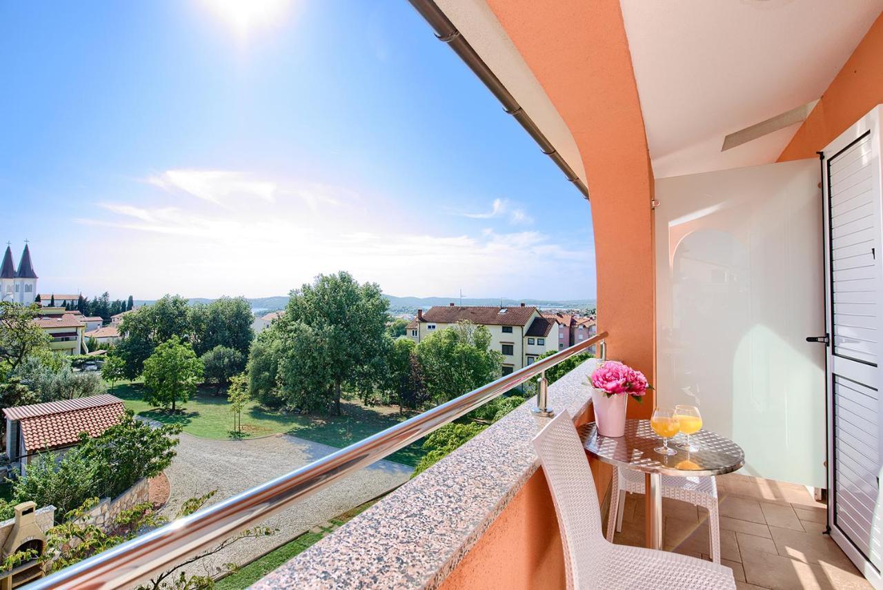 Apartments Orange Μεντουλίν Εξωτερικό φωτογραφία