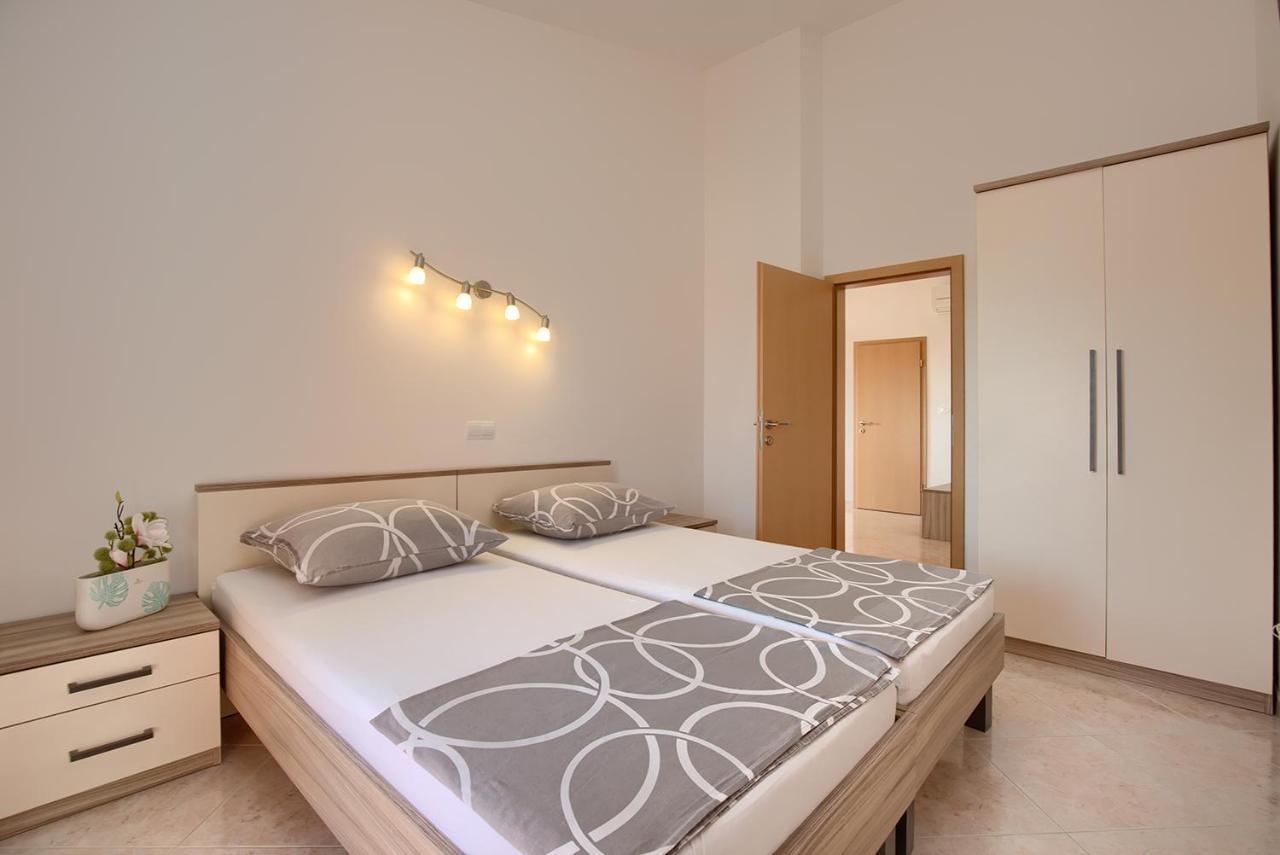 Apartments Orange Μεντουλίν Εξωτερικό φωτογραφία