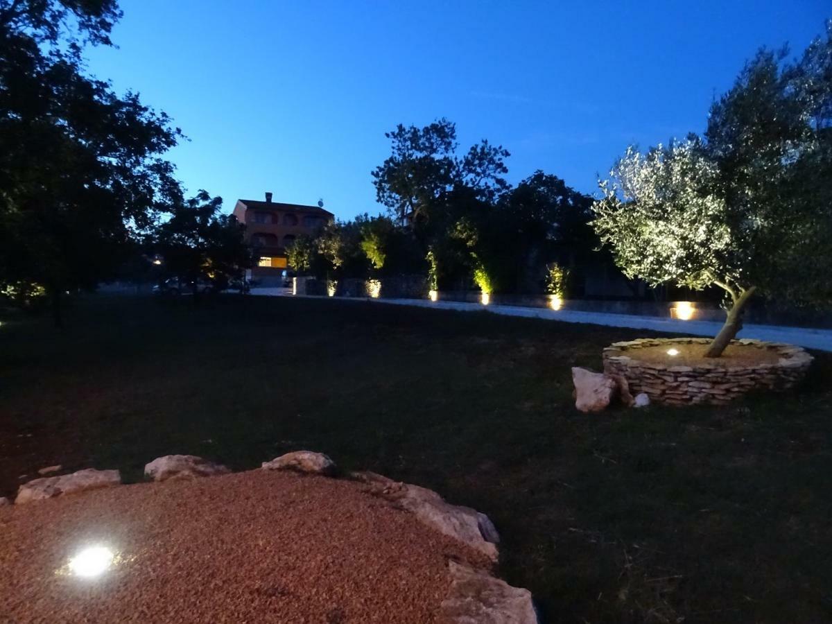 Apartments Orange Μεντουλίν Εξωτερικό φωτογραφία