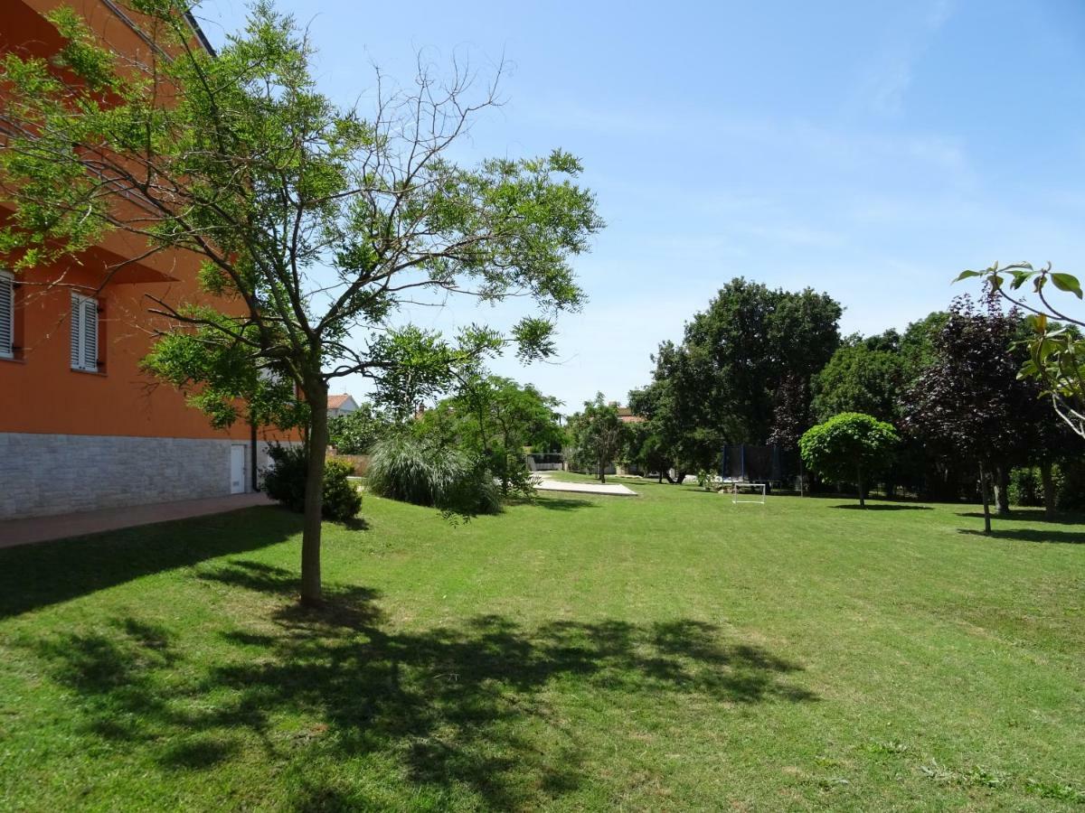Apartments Orange Μεντουλίν Εξωτερικό φωτογραφία
